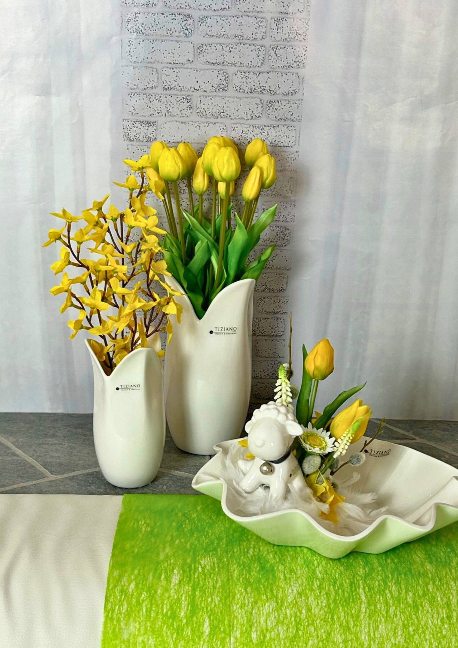 Florenta Vase weiss-creme