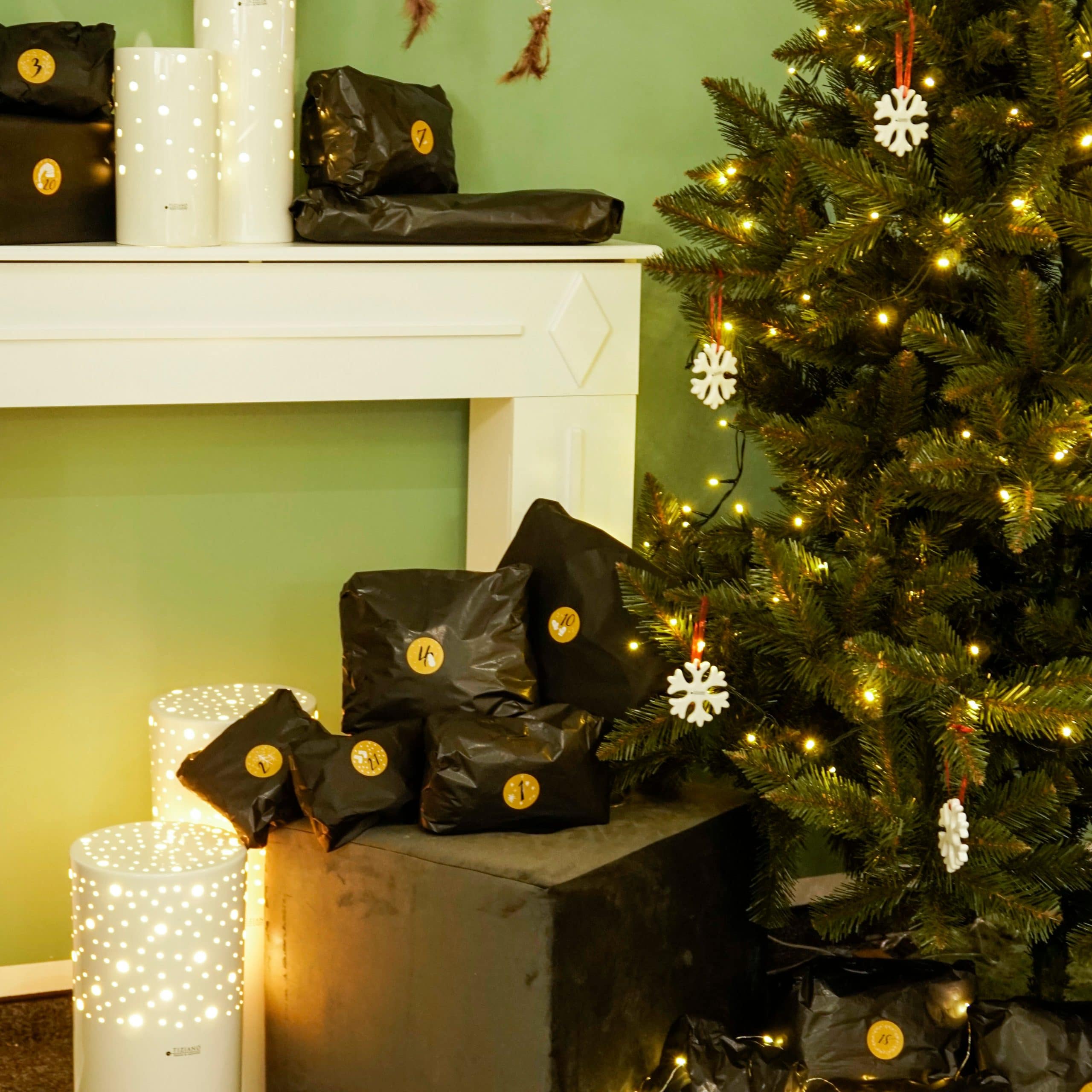 adventskalender-ad-1000x1000-1-scaled