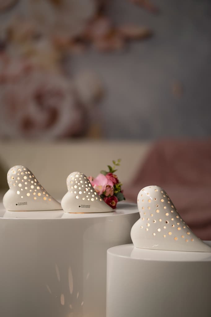 belvina-kollektion-liegend-led-weiss-creme