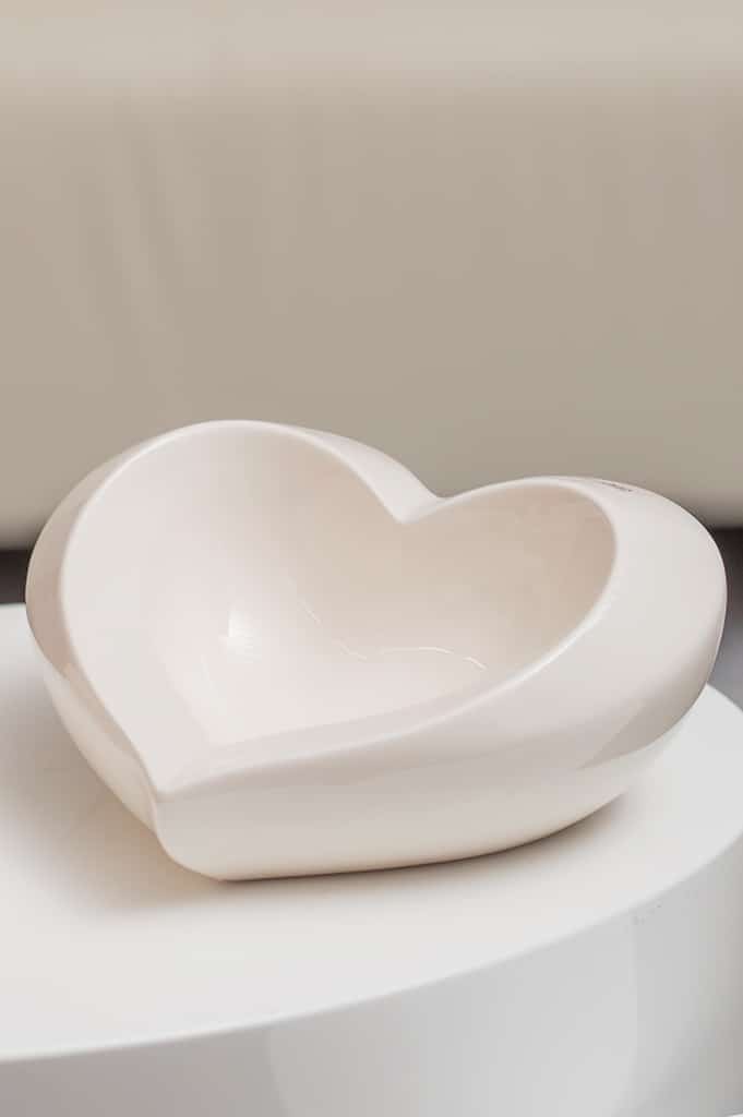 cuora-pflanzschale-flach-weiss-creme-detail