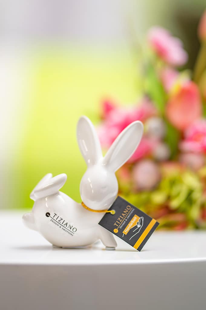 Hase Fabrio liegend creme