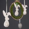 Hänger Hase Fabrio weiß-creme mit Puschel – Bild 4