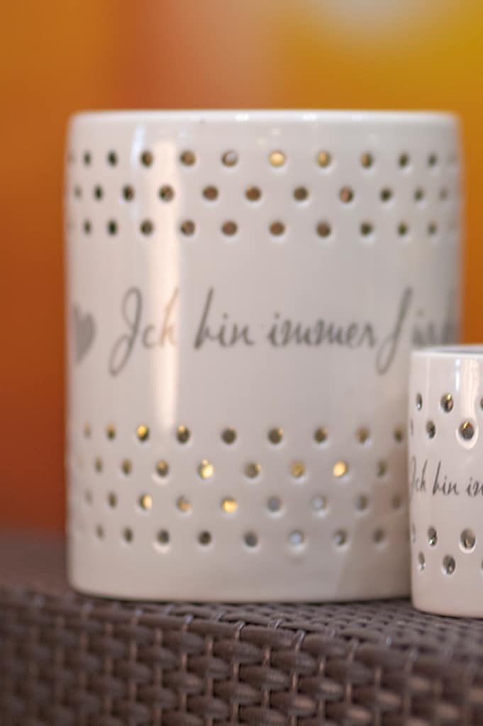 mazano-mit-schrift-ambiente-gross