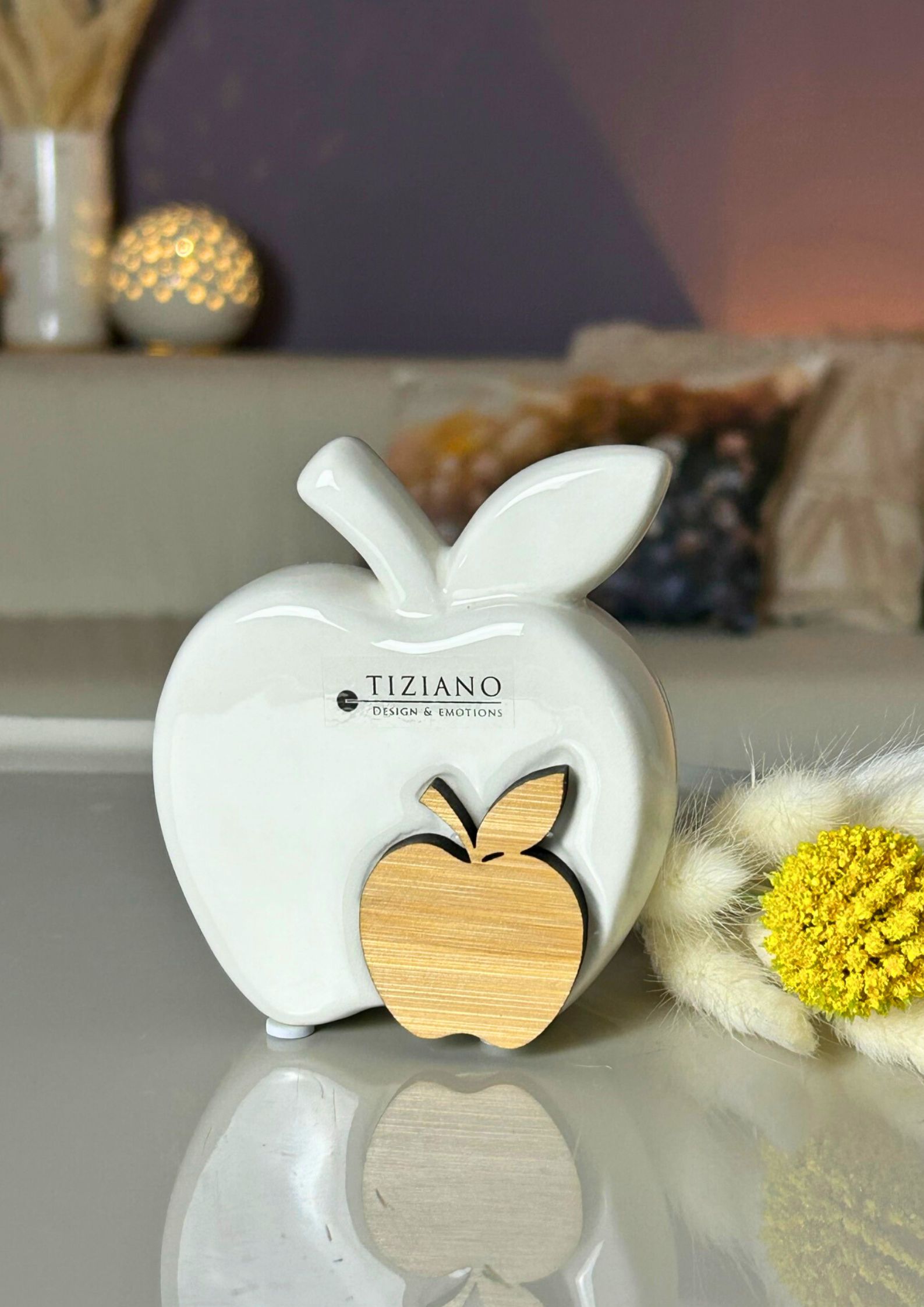 Apfel Grinda mit Holz