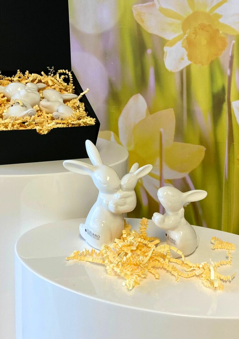 Geschenkbox S mit Fabrio mit Kind und Fabrio mit Schleife