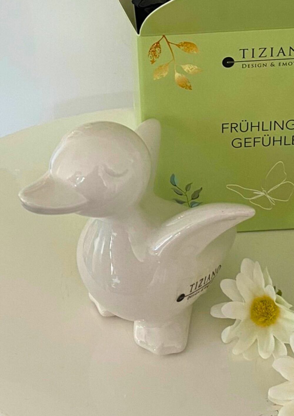 Würfelbox Daffy kopf hoch detail