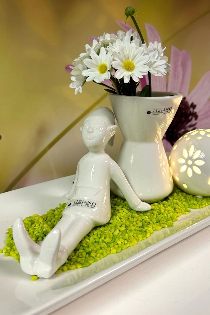 Schale Sendina mti Kugel Tadino, Wichtel und Vase Tosini detail Wichtel