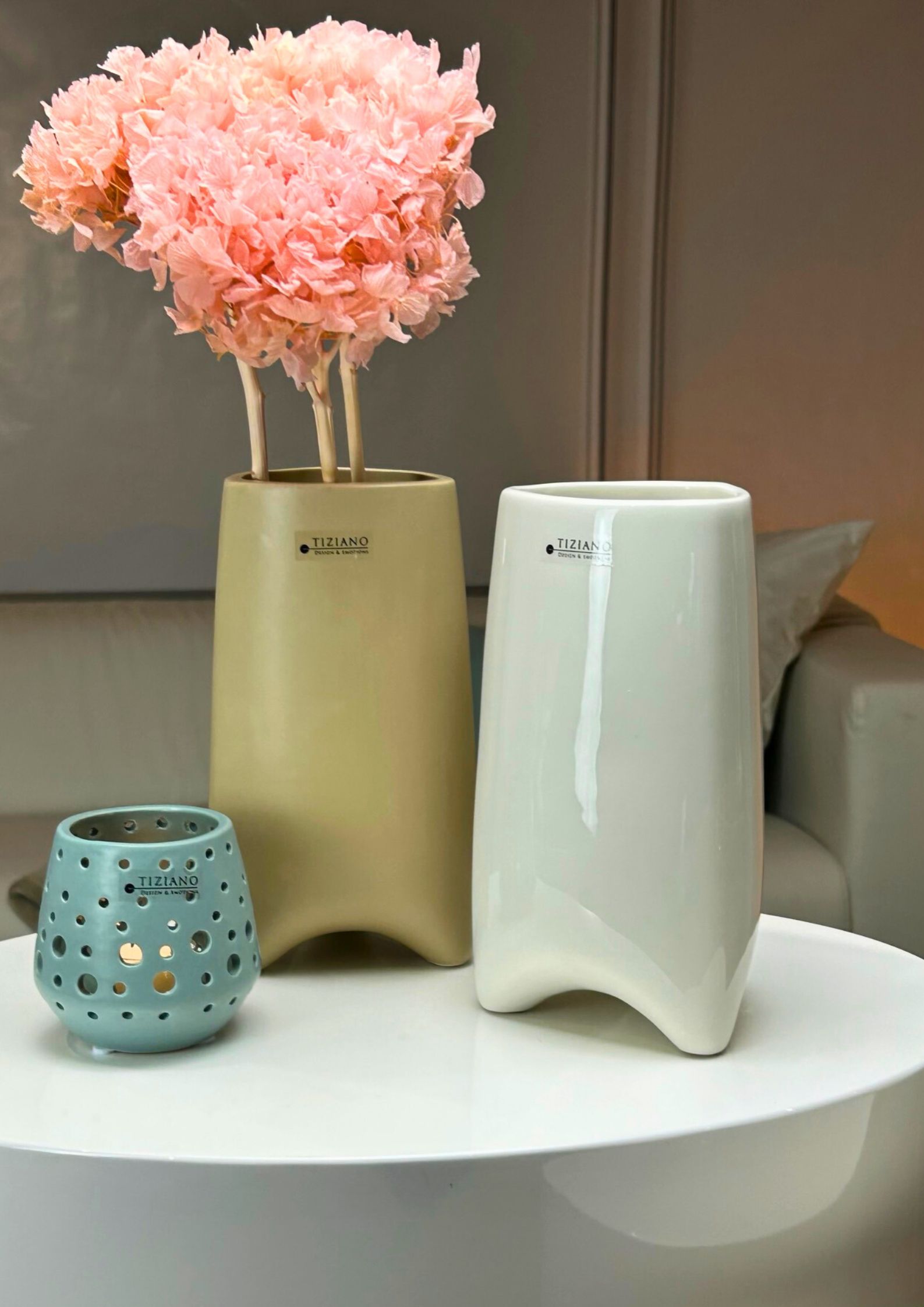 Triangolo Vase Avena matt Variante