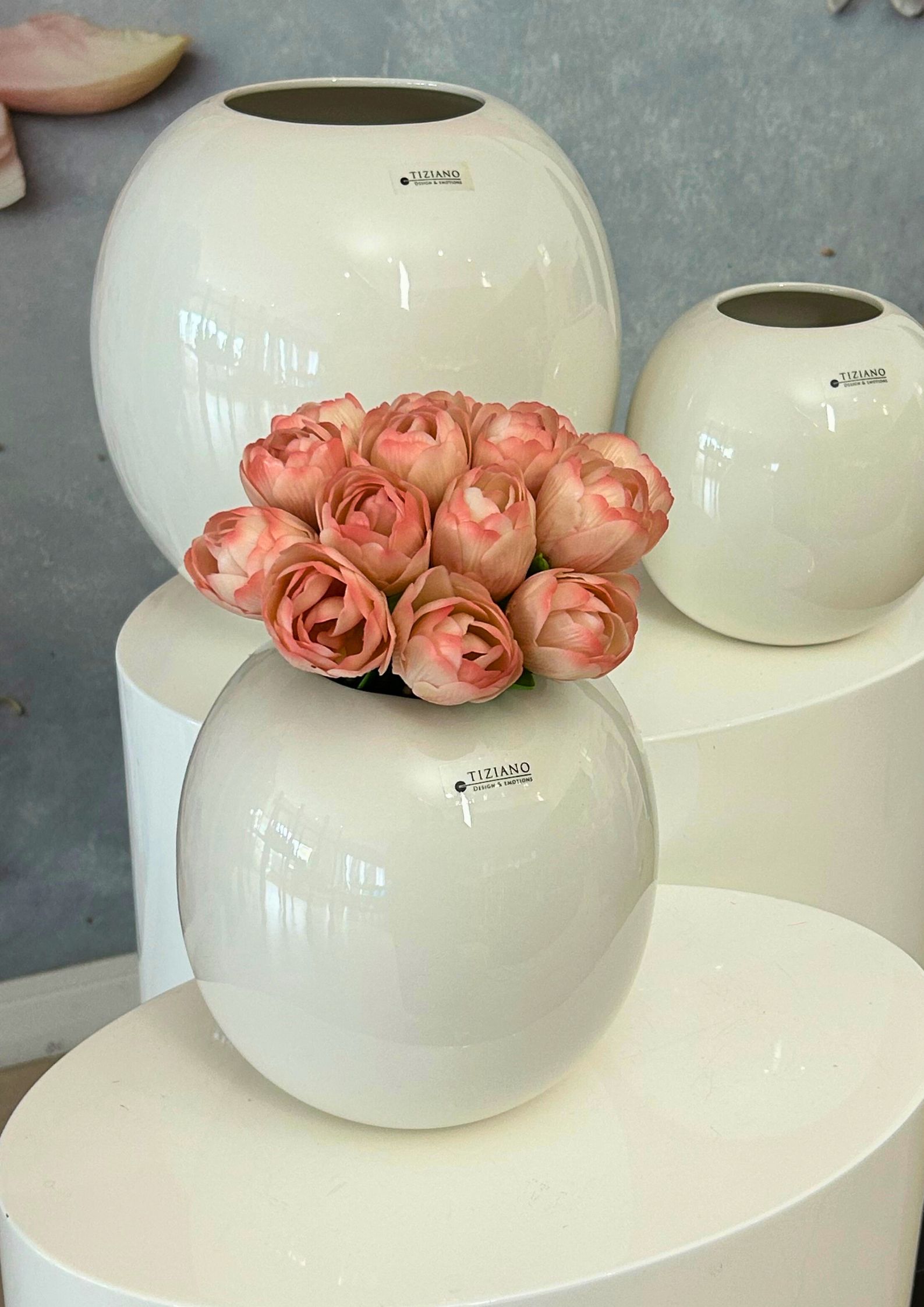 Morenga Vasen creme-weiss detail