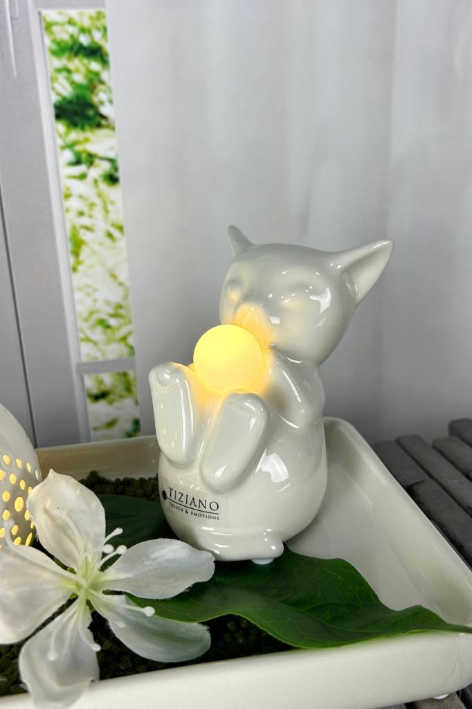 Sendina mit Kugel Sedano und Katze LED detail