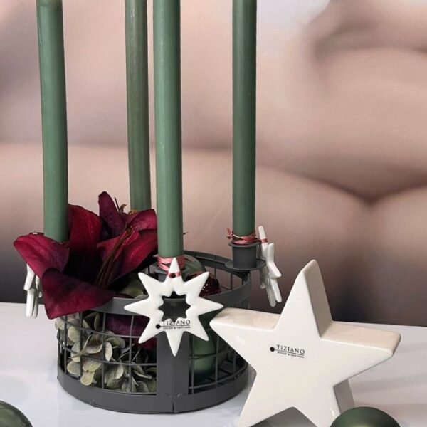 Metallkorb mit 4 Kerzenhaltern silber-grau