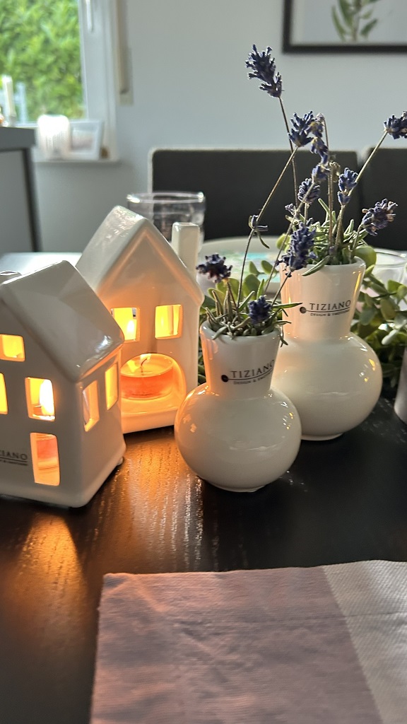 Tischvase Emporo creme-weiß