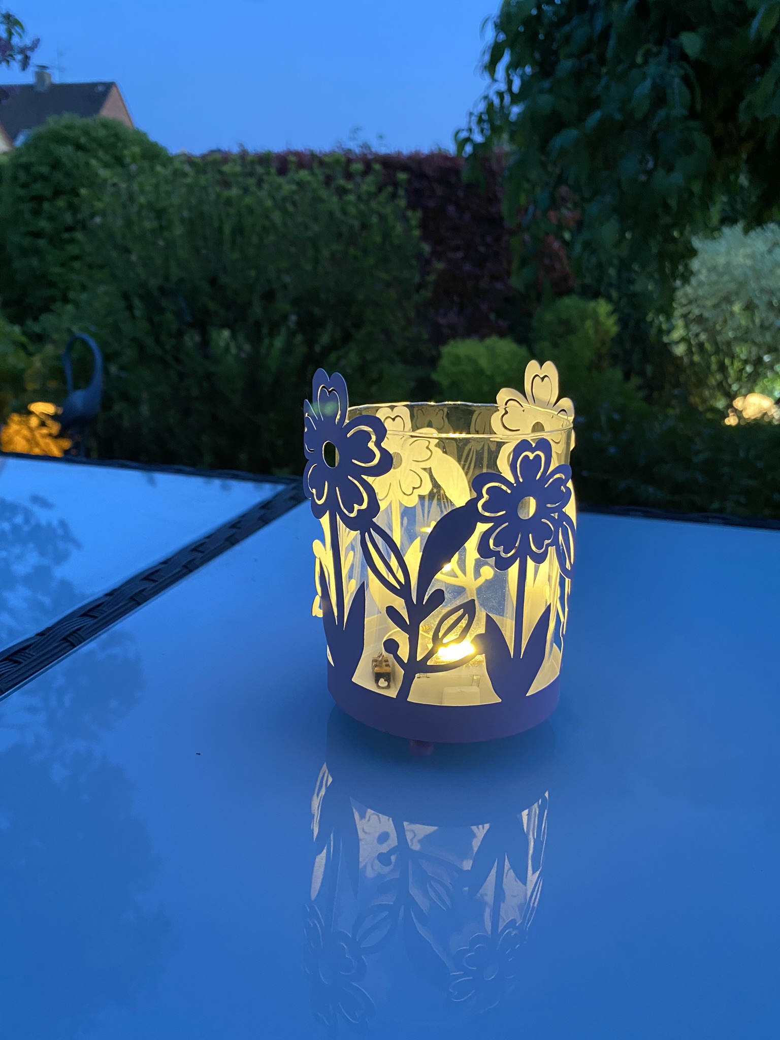 Windlicht Blume grün m. Glaseinsatz