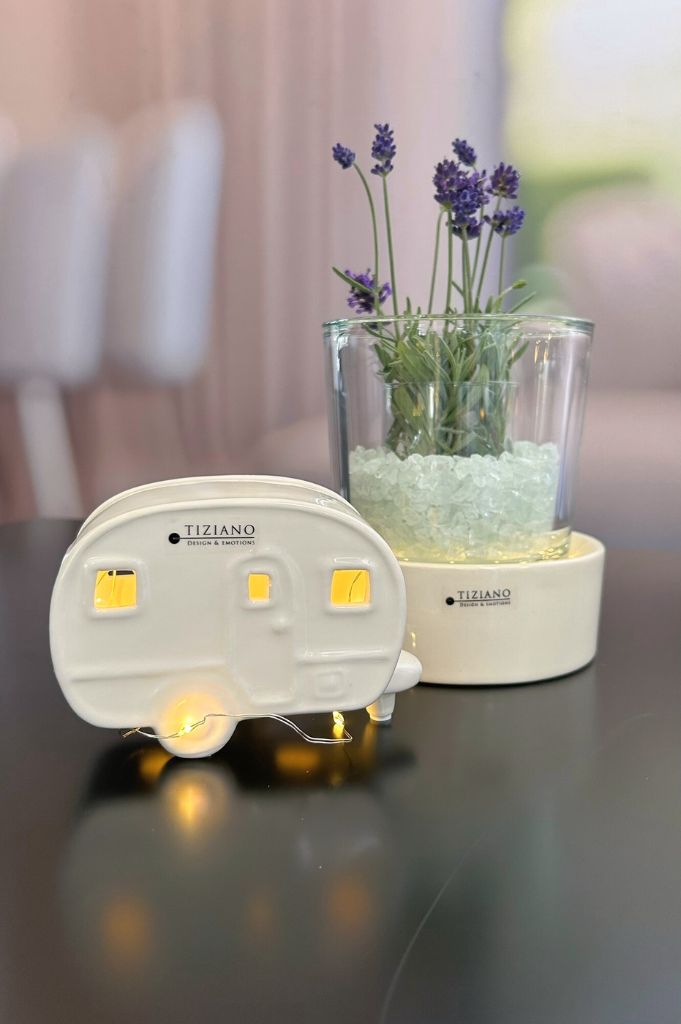 Deko Wohnwagen 13cm mit LED Lichterkette