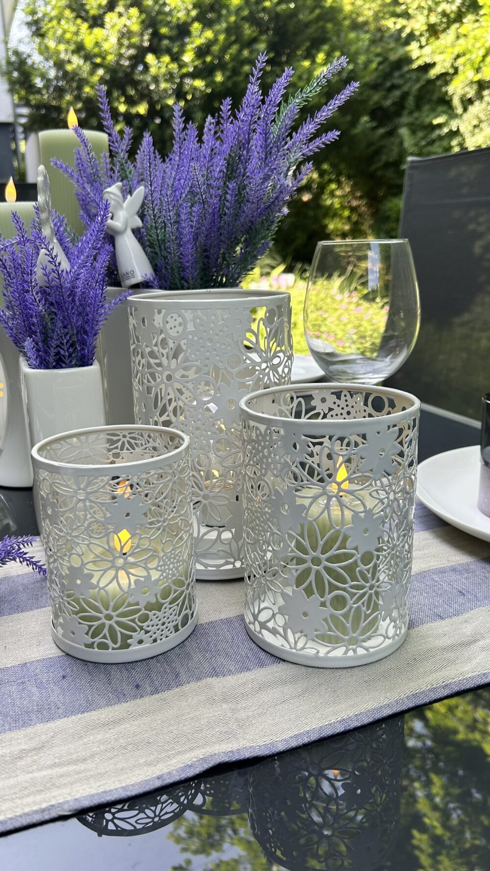 Tischlicht Metall Fiori LED creme oder grün