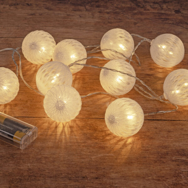 Lichtgirlande 140cm mit 10 LED Kugel weiß