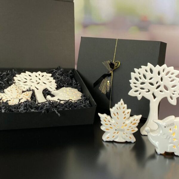 Geschenkbox L mit Igel Salimbo+Blatt Vicaria+Baum Gavello