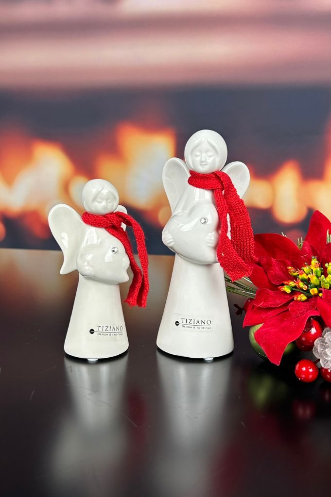 Deko Schutzengel Paola mit rotem Schal creme-weiß