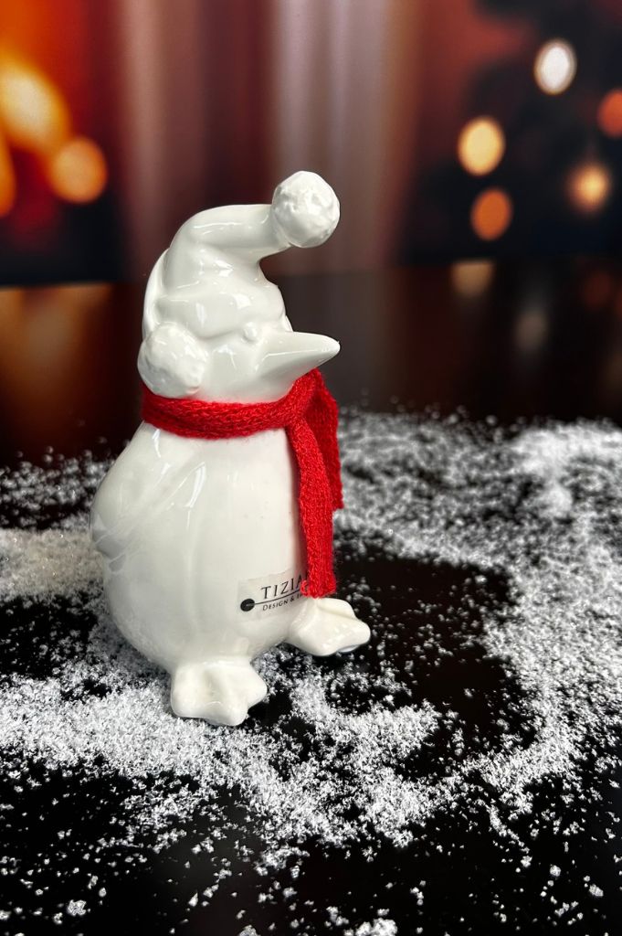 Deko Pinguin Flocke mit rotem Schal – Bild 3
