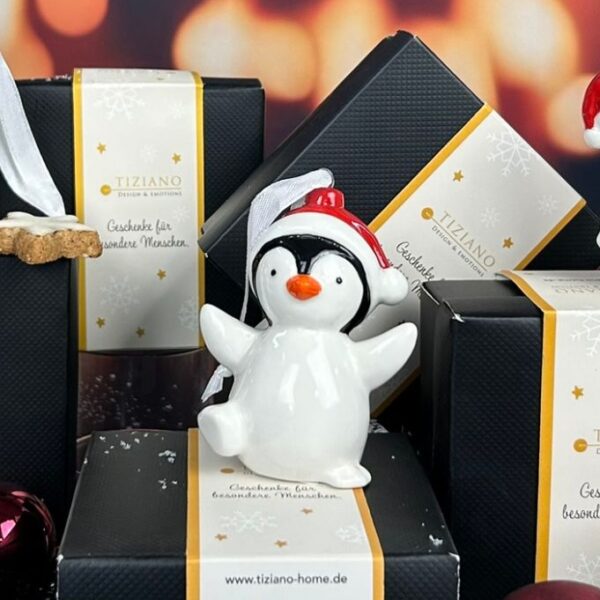 Deko Baumhänger Pinguin Skipper 8cm dekoriert