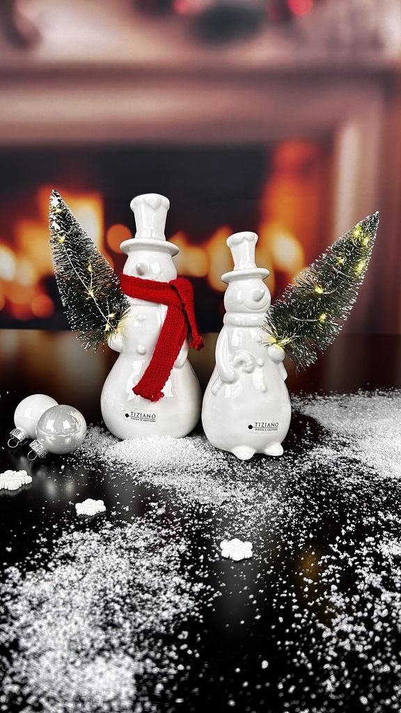 Deko Schneemann Sören LED mit rotem Schal – Bild 2